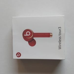beats Red Wireless Tour 3 Earbuds